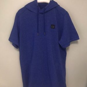 Men’s short sleeve jersey/hoodie. Size XL fitted.